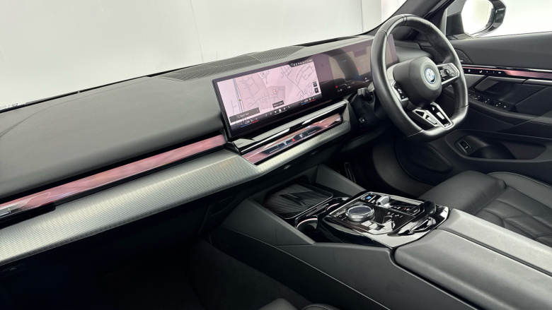 BMW i5 250kW eDrive40 M Sport 84kWh 4dr Auto Tech+/Comf+ Electric Saloon